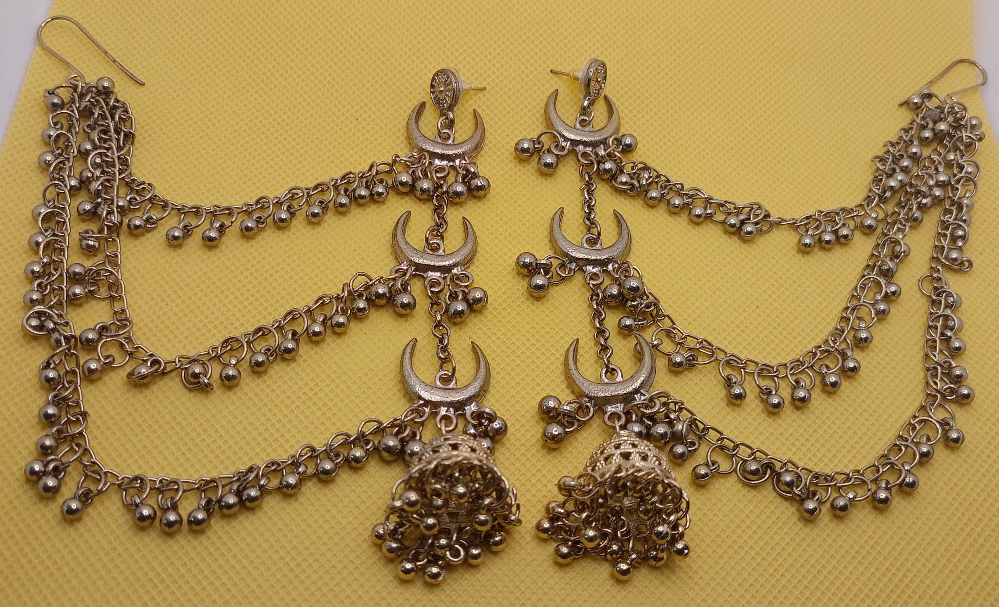 Ear chain