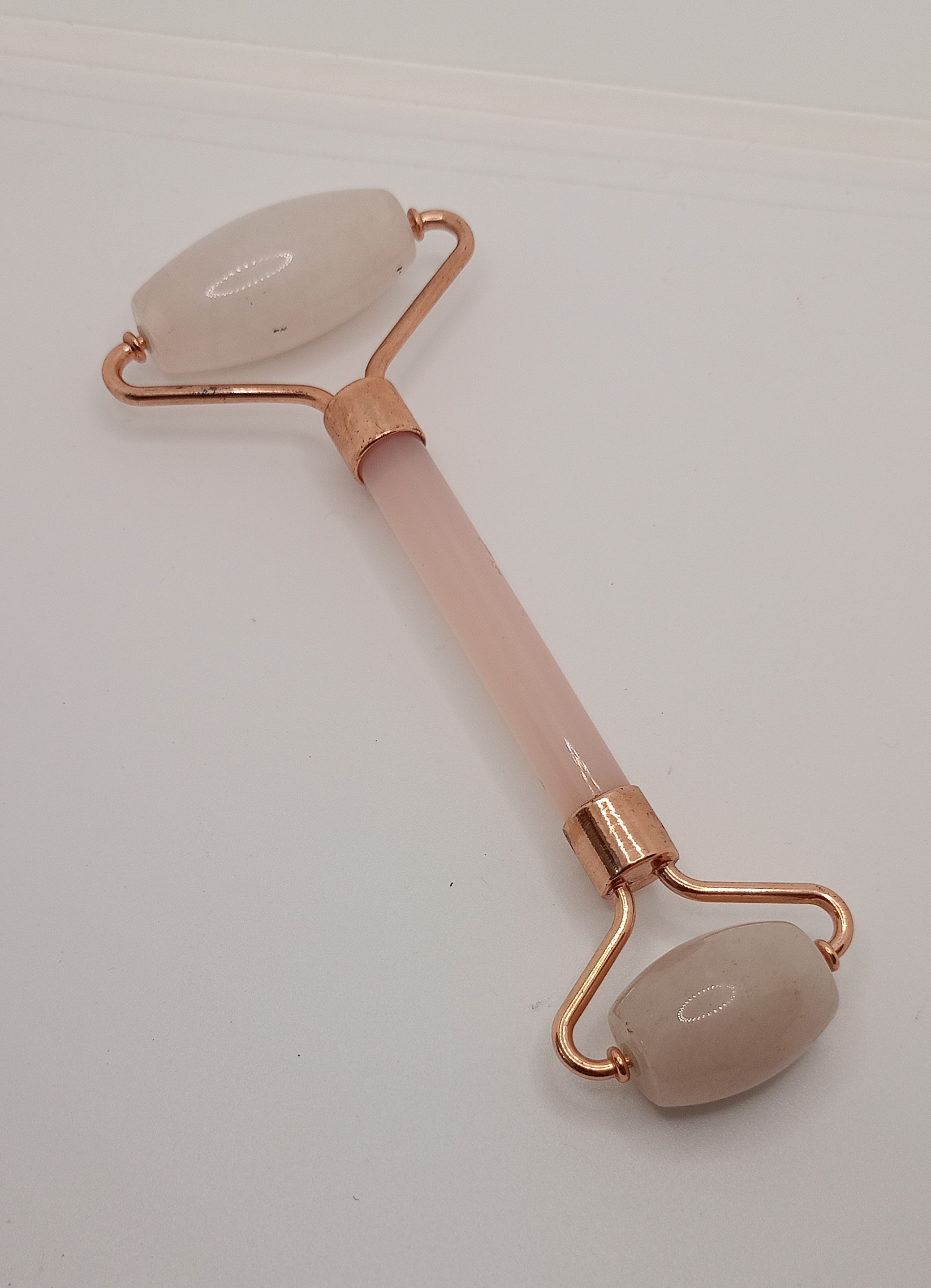 Facial massager