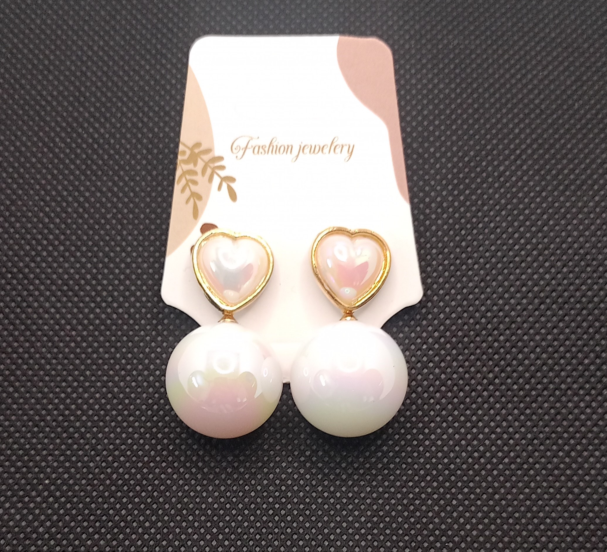 Heart pearl drop Earring